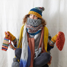 Load image into Gallery viewer, Cable Knit Wool Beret Hat