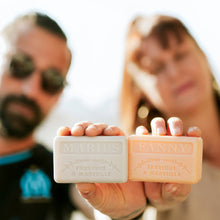 Load image into Gallery viewer, Fanny 125g