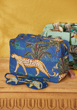 Load image into Gallery viewer, Jungle Print Wash Bag