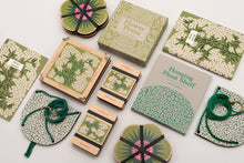 Load image into Gallery viewer, Pocket Flower Press - Forget Me Not