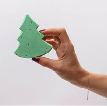 Load image into Gallery viewer, Silent Night Christmas Bath Bomb Gift