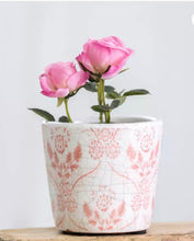 Load image into Gallery viewer, Old Style Dutch Pots - Pink 10cm