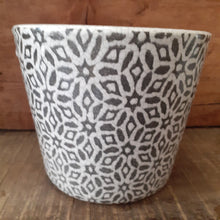Load image into Gallery viewer, Old Style Dutch Pots - MEDIUM - Black