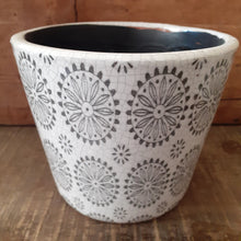 Load image into Gallery viewer, Old Style Dutch Pots - MEDIUM - Black