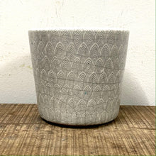 Load image into Gallery viewer, Old Style Dutch Pots - MEDIUM - Grey