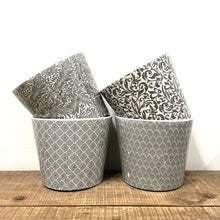 Load image into Gallery viewer, Old Style Dutch Pots - EXTRA LARGE - Black