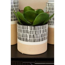 Load image into Gallery viewer, Jada Striped Planter
