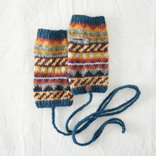 Load image into Gallery viewer, Waste Wool Wristwarmers with Detachable String
