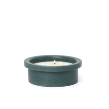 Load image into Gallery viewer, Folia Matte Speckled Ceramic Candle (141g)
