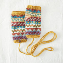 Load image into Gallery viewer, Waste Wool Wristwarmers with Detachable String
