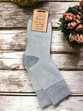 Load image into Gallery viewer, Women’s Stripy Wool Blend Socks
