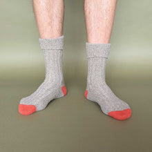 Load image into Gallery viewer, Unisex Recycled Silk Blend Ribbed Socks
