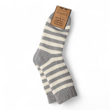 Load image into Gallery viewer, Men&#39;s Stripy Socks
