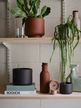 Load image into Gallery viewer, Botany Porcelain plant pot - Medium, 15cm
