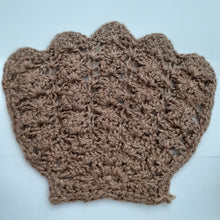 Load image into Gallery viewer, Knitted Jute Doilies By @KittyMacmade
