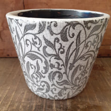 Load image into Gallery viewer, Old Style Dutch Pots - MEDIUM - Black
