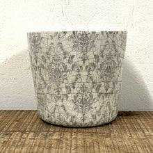 Load image into Gallery viewer, Old Style Dutch Pots - MEDIUM - Grey
