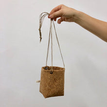 Load image into Gallery viewer, Natural cork fabric pot
